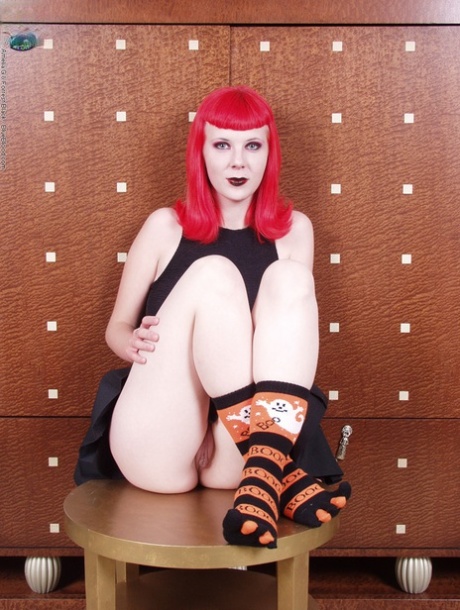 460px x 610px - Gothic Socks Porn Pics & Nude Photos - NastyPornPics.com