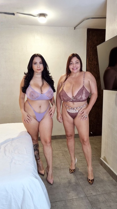 Nude Big Boob Latina Lesbians - Big Boobs Lingerie Hot MILF Porn Pics & Nude Photos - NastyPornPics.com